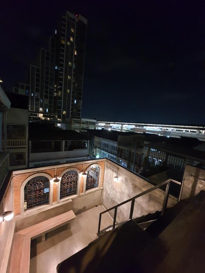 Station8 Hostel Bangkok Exterior photo