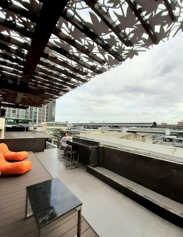 Station8 Hostel Bangkok Exterior photo