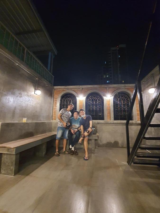 Station8 Hostel Bangkok Exterior photo